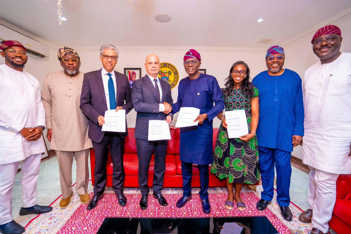 jidesanwoolu's tweet image. We signed a Memorandum of Understanding (MoU) with the internationally acclaimed construction company, Summa Group, to develop and construct the much awaited Lekki-Epe International Airport.
This groundbreaking initiative is an essential part of our vision to improve…