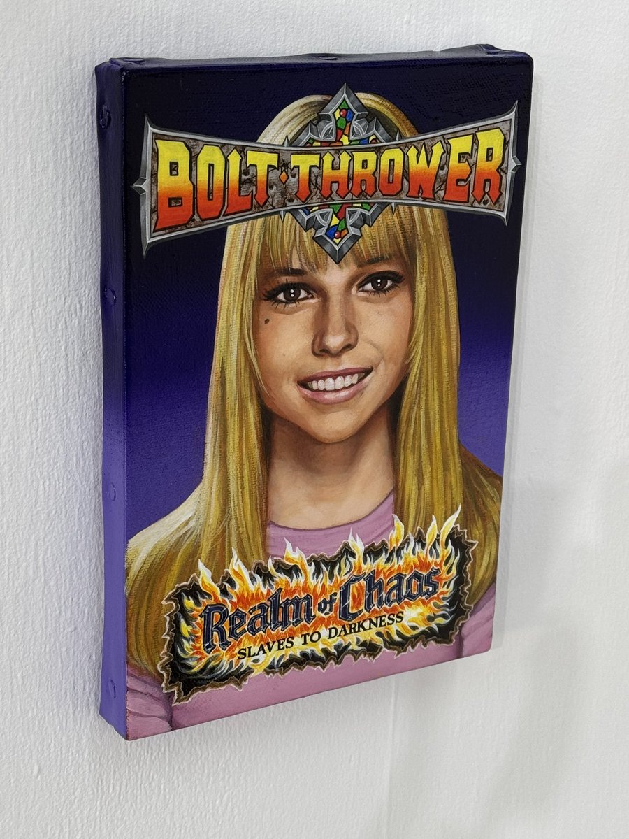 terroroferror's tweet image. #wishless 
大判？の絵も大御所俳優(もう物故者しかおらん…)が出てたある意味伝説的ないわくつきのCMとスレイヤーのShow No Mercyくんやモアイ、リアル猫など世界観がすげかったです。当確！