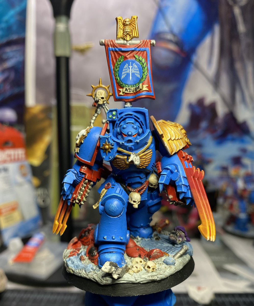 Third one done!

I really liked the bold colors on this model by <a href="/spaceshark23/">Carcharodon Astra Novis</a> 

Wanted to catch him in stride to dish out a beatdown! 

#warhammercommunity