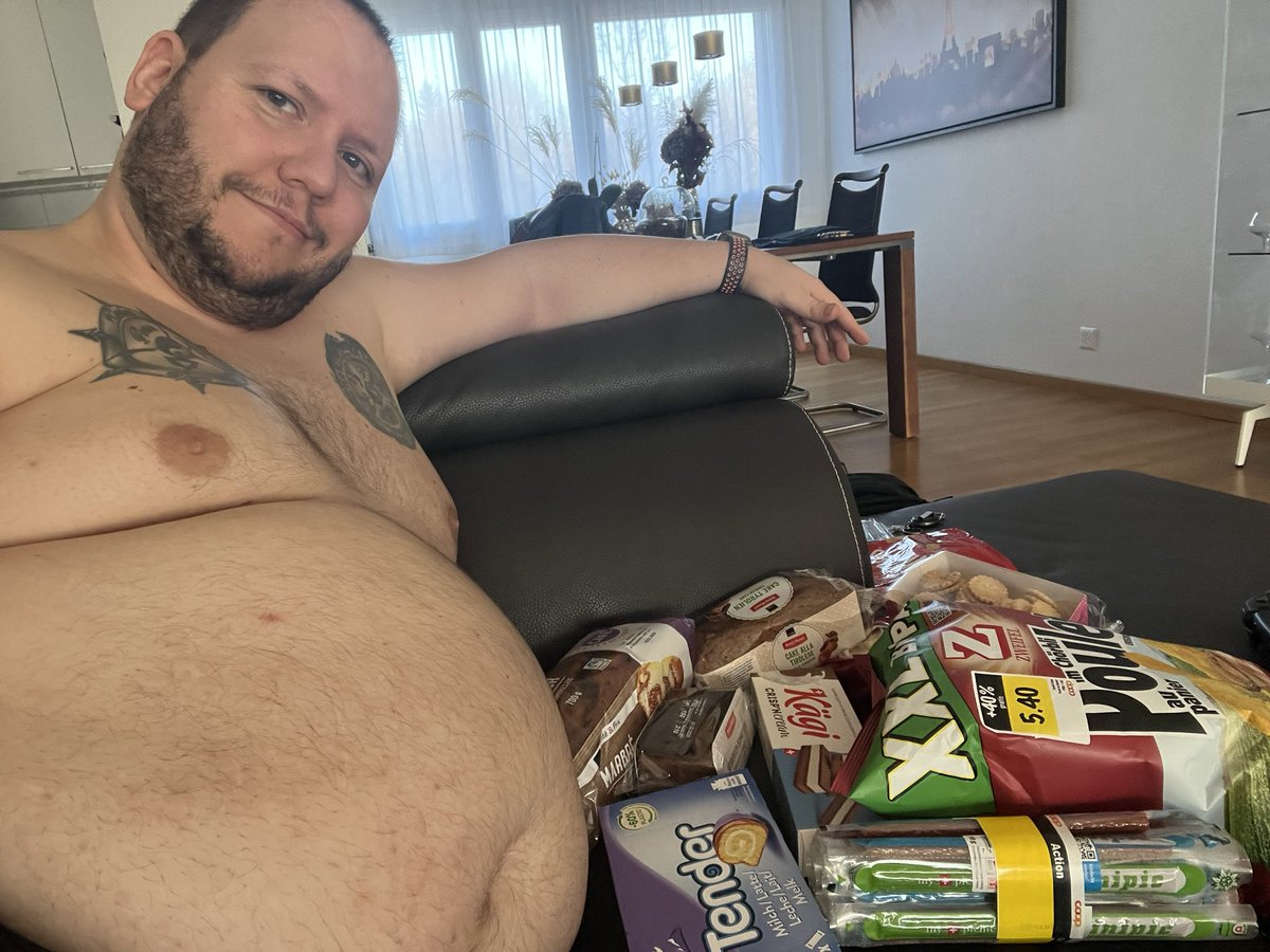bigody84's tweet photo. Ready for the Weekend 🤤🐷🐷 https://t.co/bEOcER6qJO