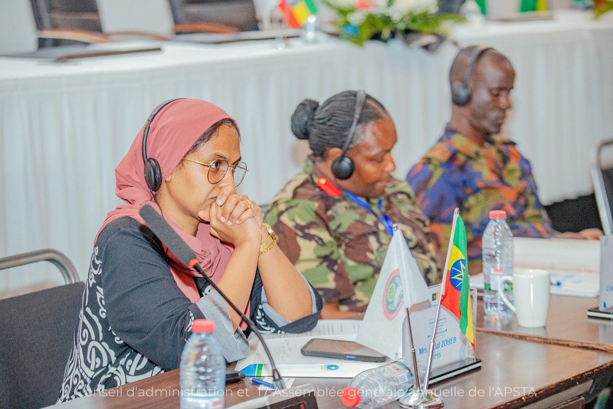 IPSS_Addis's tweet photo. 📢 IPSS had the privilege of attending the 17th Annual General Meeting & Board of Directors meeting of #APSTA on 30 Jan 2025 in Yaoundé, Cameroon. This platform continues to play a vital role in shaping Africa’s peace and security landscape. 🌍✨ #Peacekeeping https://t.co/VxnQBxw8iW