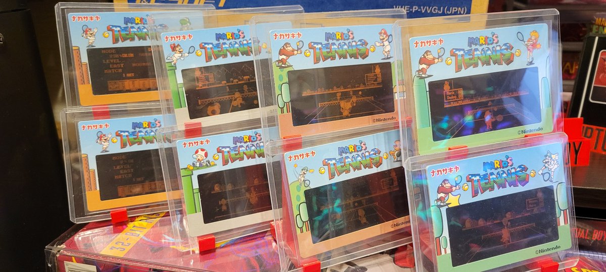 長崎屋のマリオテニスカード。あまり詳しくない。

Virtual Boy
バーチャルボーイ