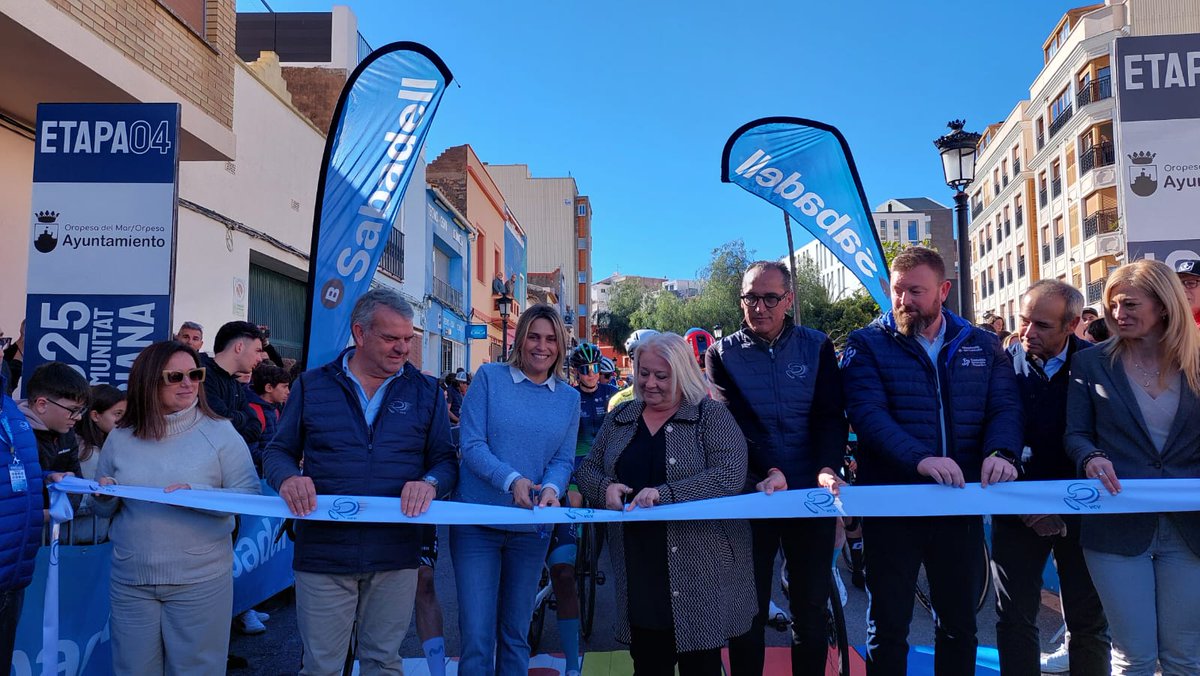 #VCV2025 | #OropesaDelMar acoge el corte de cinta de la cuarta etapa de la <a href="/VueltaCV/">Volta a la Comunitat Valenciana - VCV</a> GP <a href="/BancoSabadell/">Banco Sabadell</a>, con la participación de Fernando Canós, dir gral adjunto y dir de la Territorial Este y Mireia Miravet, dir Regional Castellón y Valencia Norte
#RideForValencia