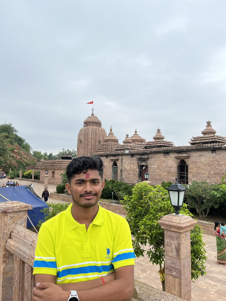 ComradeManas003's tweet photo. ଓଡିଶାର ପ୍ରସିଦ୍ଧ ଶକ୍ତିପୀଠ ମା ତାରାତାରିଣୀ🙏🏼 🙌
ଋଷିକୂଲ୍ୟା ନଦୀ ଓ କୁମାରୀ ପର୍ବତର ଅପୂର୍ବ ପ୍ରାକୃତିକ ସୌନ୍ଦର୍ଯ୍ୟ  ଉପରେ ମା ଅଧିଷ୍ଠିତ l
#TaratariniTemple #Odisha 
  #MaaTaraTariniTemple #Ganjam https://t.co/wq2H1cyElm