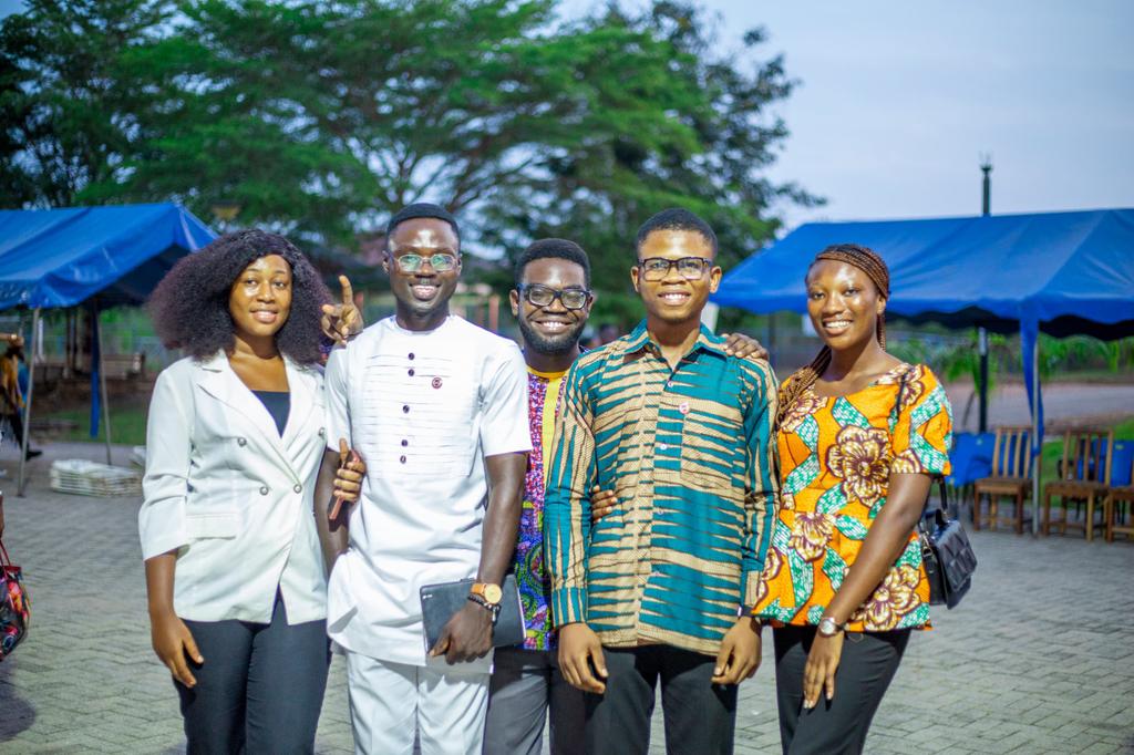 When the executives decide to show their teeth ......
#UNIHALL EXECUTIVES 
#MUJIBGABBY ADMINISTRATION
#FRESHERS ORIENTATION