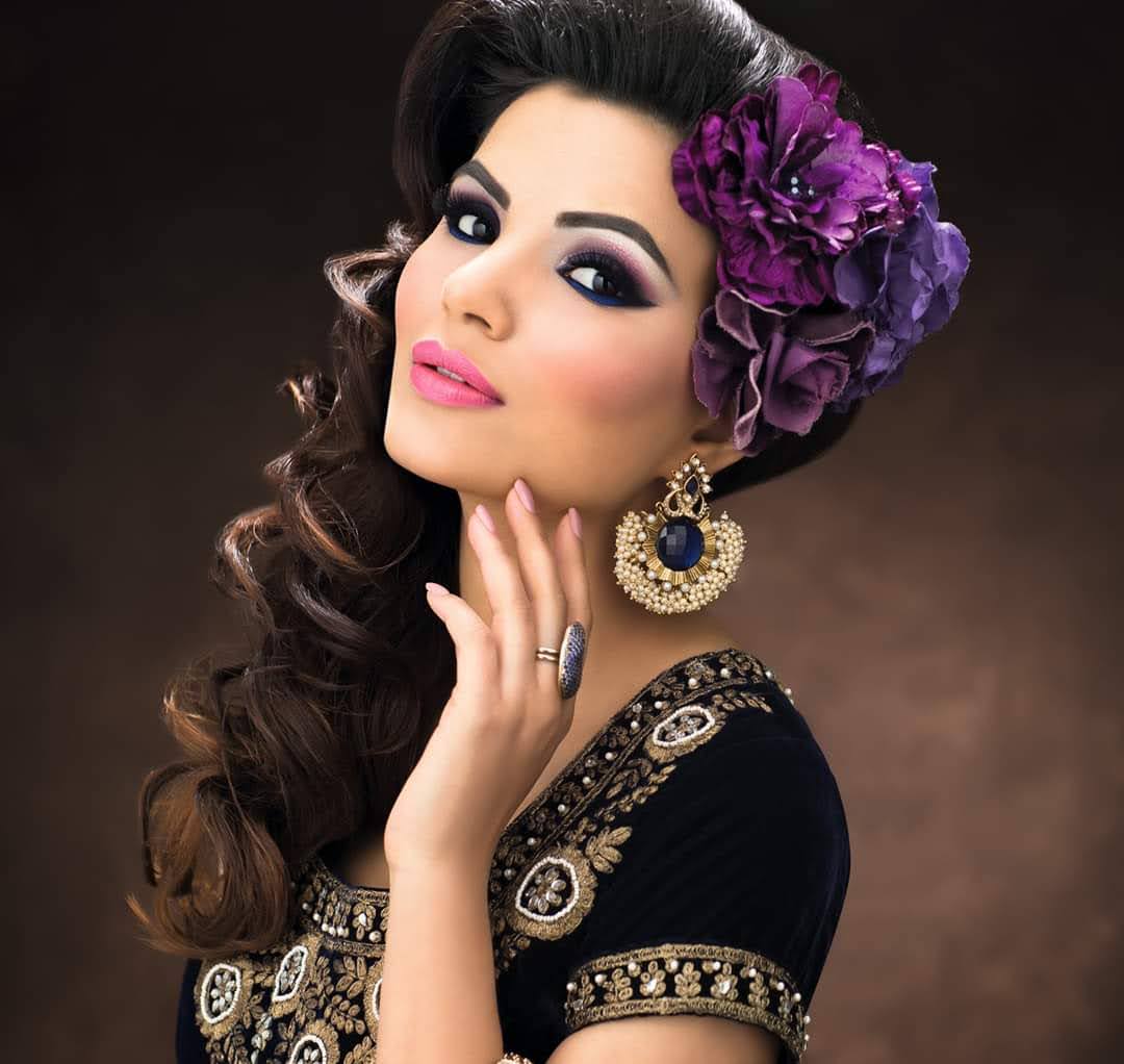 Asian Bridal Campaign with Asiana Wedding Magazine.
Headwear created by Jayne Elizabeth Millinery.
#headpiece #Millinery #Bridal