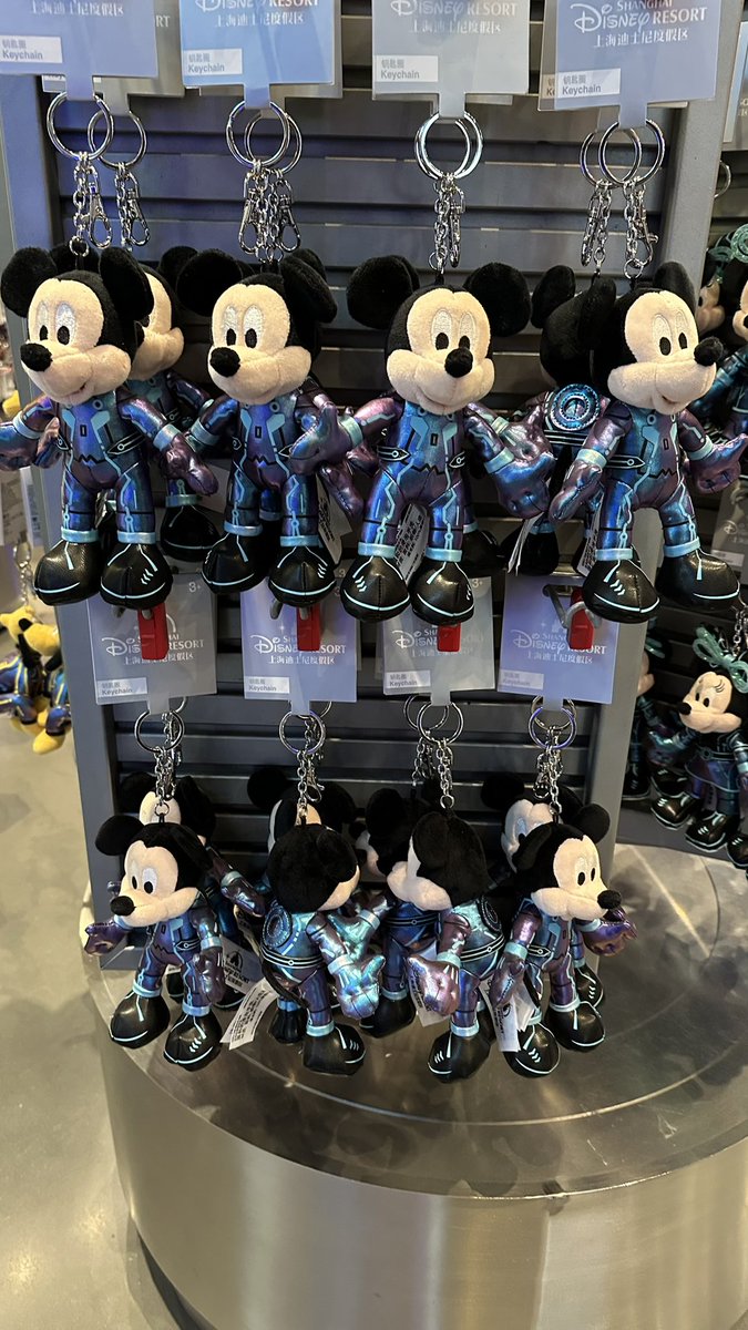 トロンのぬいぐるみキーチェーン！ かわいくて欲しいものリストの上位