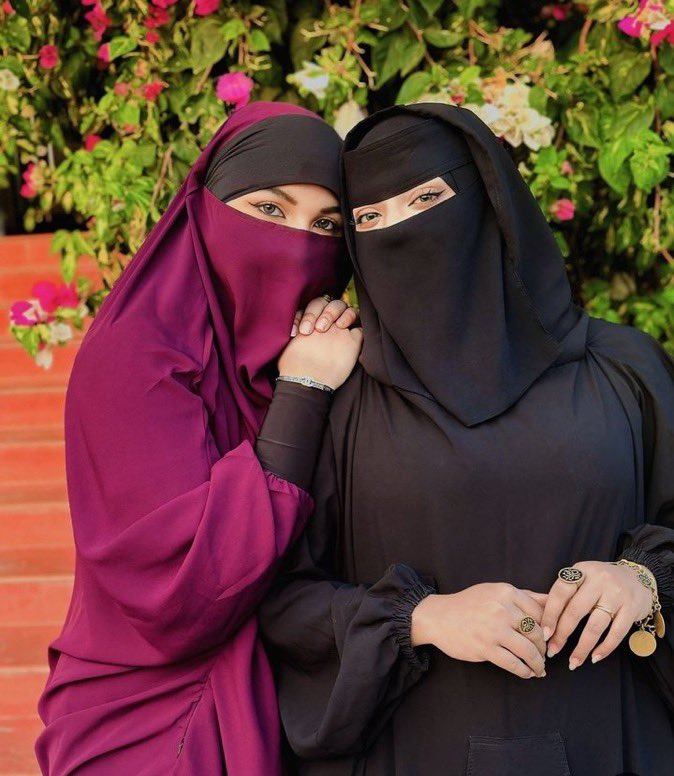 محتاجة اتكلم مع اخت أزهرية ضروري هنا