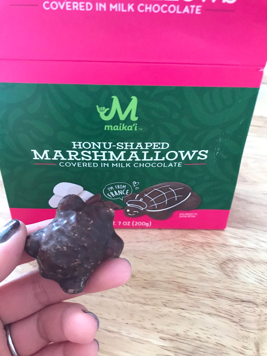 母が昨年ハワイ旅行に行った時にお土産を貰っていて、やっと食べた。亀