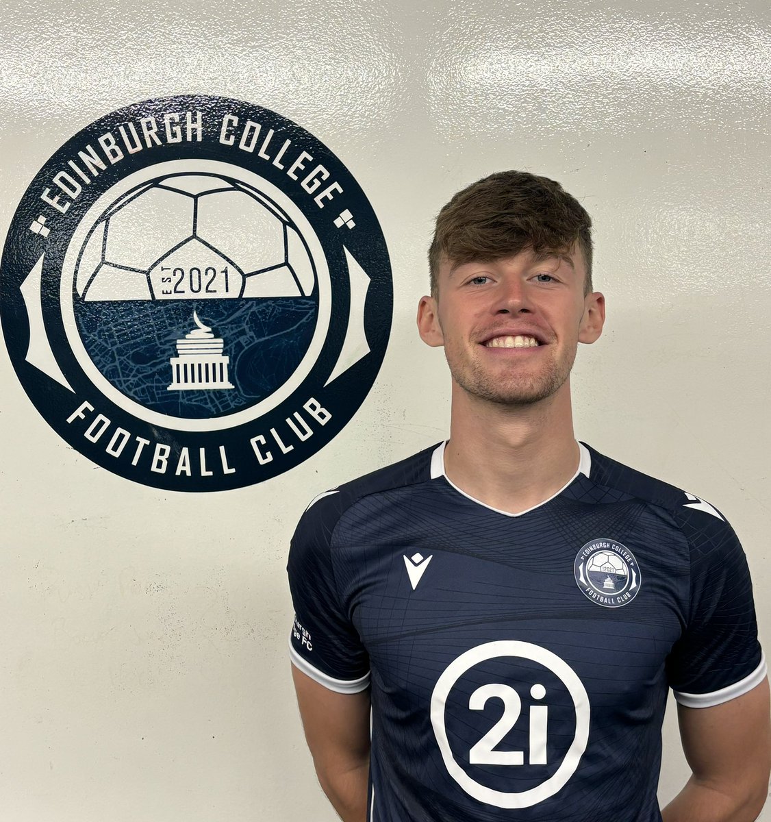 Edinburgh College Football tweet media