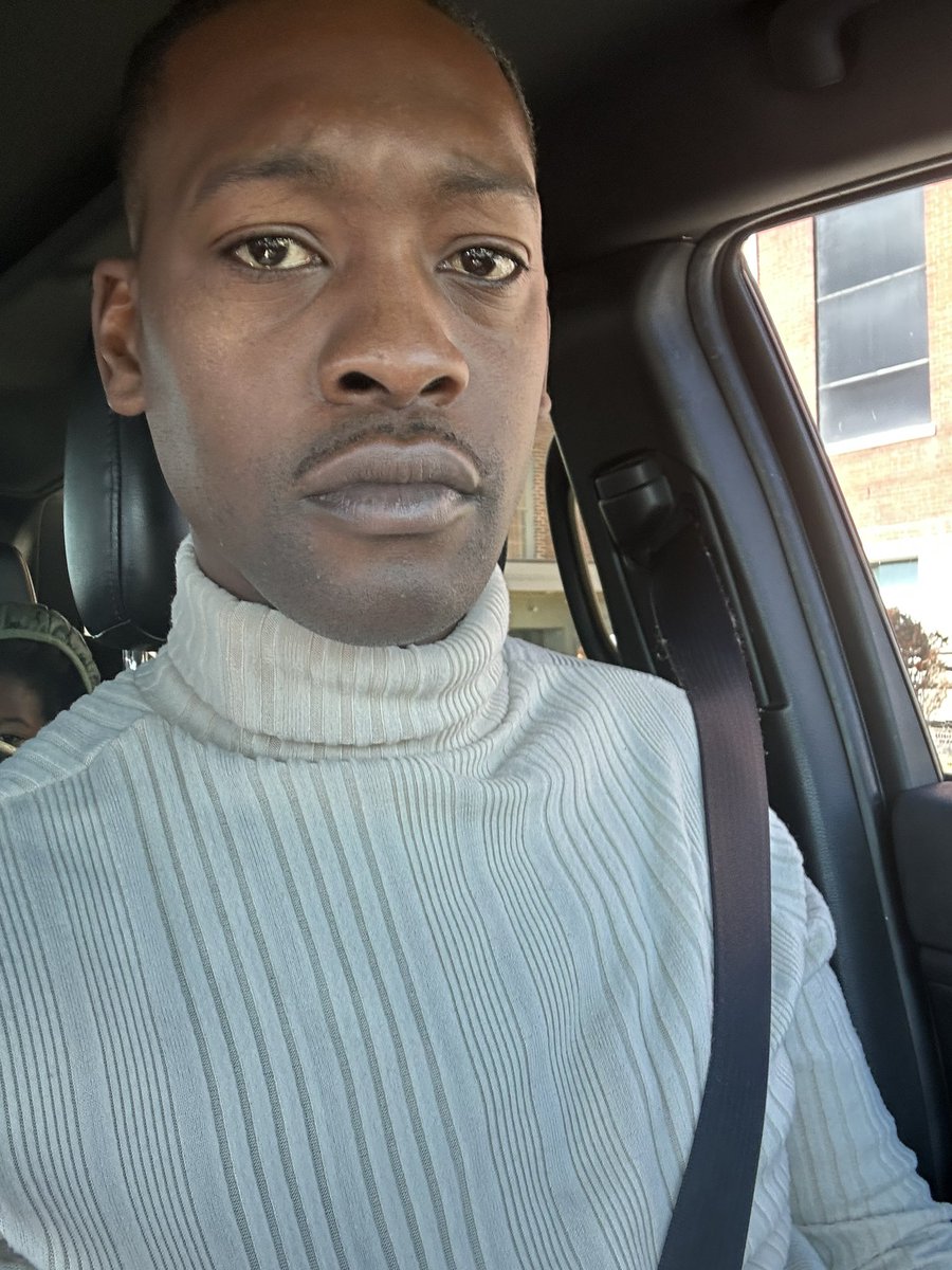 RobertLemonJr1's tweet photo. Confused that I real deal have twins 😳😳 https://t.co/pJEbgC2b3a