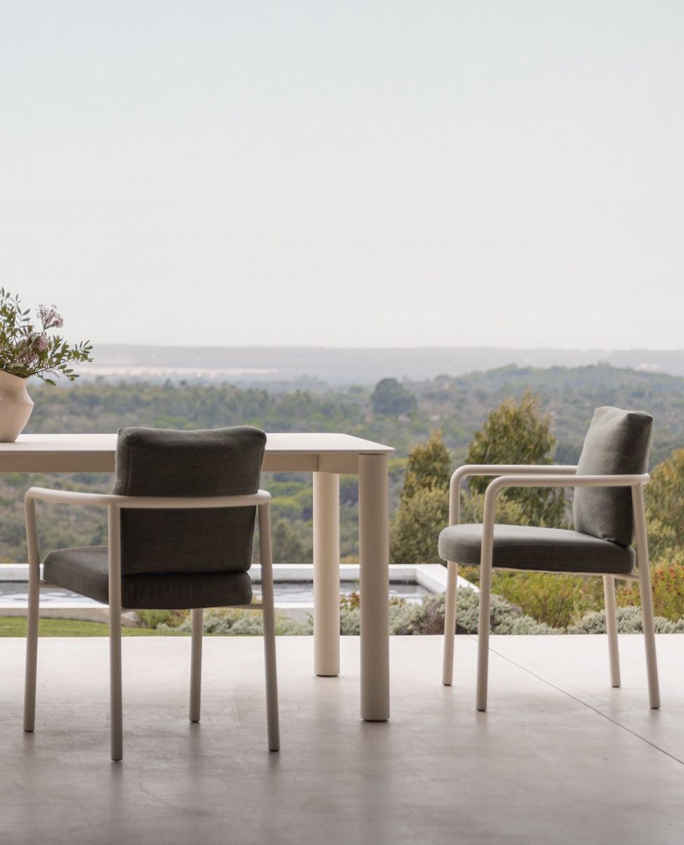 Encompassco's tweet photo. KORI garden dining furniture offers modern elegance &amp; easy comfort for chic al fresco dining. By Studio Segers for Todus. 

https://t.co/2dRYckpCd4

#LuxuryOutdoorLiving
#OutdoorLuxury
#GardenDesignUK
#InteriorDesignUK
#DesignUK
#OutdoorChic
#GardenInspiration
#GardenFurniture https://t.co/Kr97meTw5L
