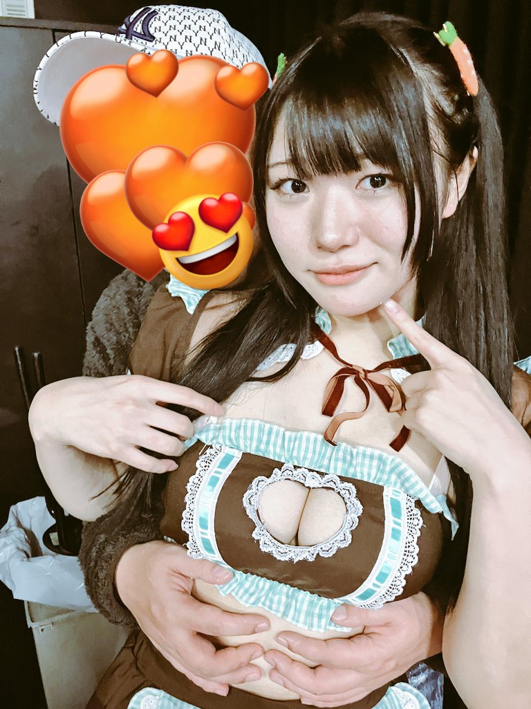 tsurutan_two's tweet photo. #CheckitstarS☆#うさぎふれんず #うさぎ #JK #メイド
うさぎおいしかのやま〜🎵🧡 https://t.co/31ZEepIZK0