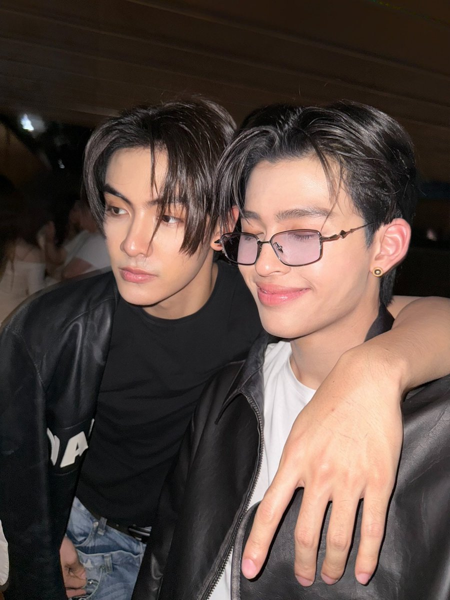 layoVer0613's tweet image. JASPER serving FACECARDS
#Jasperproject #Jasper #FLEX1045xPROJECTJASPER