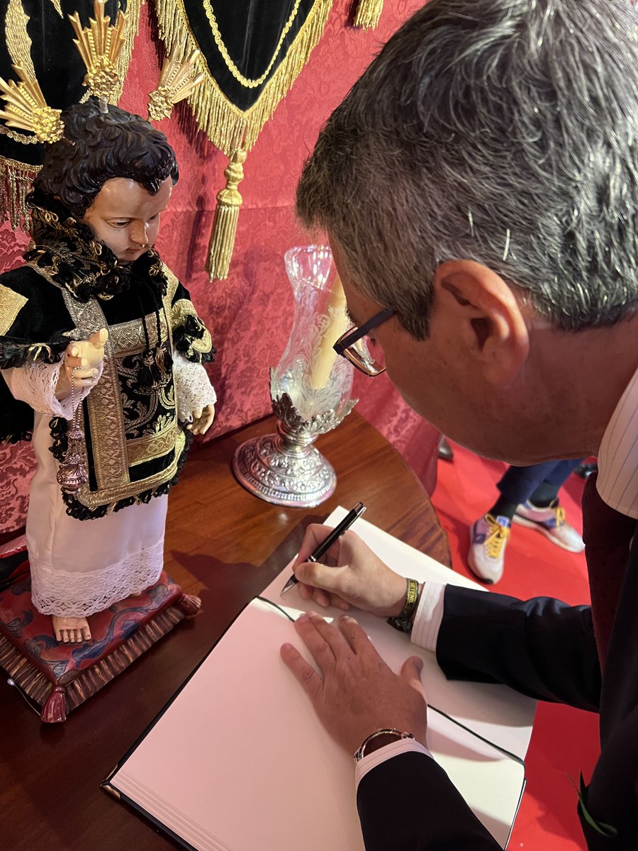 diputacionMLG's tweet photo. ✝️La IV Feria de Arte Cofrade de la Serranía de Ronda recibe este fin de semana en #Arriate a más de 7.000 visitantes. 

🔗https://t.co/8MimSLBJKm https://t.co/EJjrtiUxdR