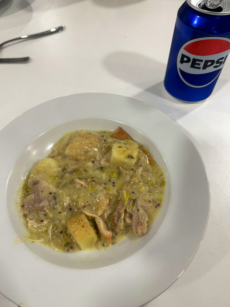 An excellent effort from <a href="/PrestonHC1903/">Preston Hockey Club</a> with teas here, home made chicken and leek pie, very tasty. A solid 9.765/10 👏🏼👏🏼👏🏼

<a href="/Ratemyteas/">Rate My Teas</a>