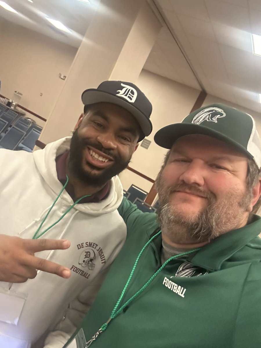 Coach Doug Inman (@stlouisseahawk) on Twitter photo At the <a href="/GlazierClinics/">Glazier Clinics</a> in Kansas City. <a href="/JordenMatlock/">Jorden Matlock</a> , two of your biggest fans just met and talked about how incredible you are on and off the field! Nice meeting you <a href="/coachdgreen_/">Coach Darrell Green</a>
<a href="/OFHSfootball/">Eagles Football</a> <a href="/DeSmetFB/">De Smet Jesuit Football</a> At the <a href="/GlazierClinics/">Glazier Clinics</a> in Kansas City. <a href="/JordenMatlock/">Jorden Matlock</a> , two of your biggest fans just met and talked about how incredible you are on and off the field! Nice meeting you <a href="/coachdgreen_/">Coach Darrell Green</a>
<a href="/OFHSfootball/">Eagles Football</a> <a href="/DeSmetFB/">De Smet Jesuit Football</a>