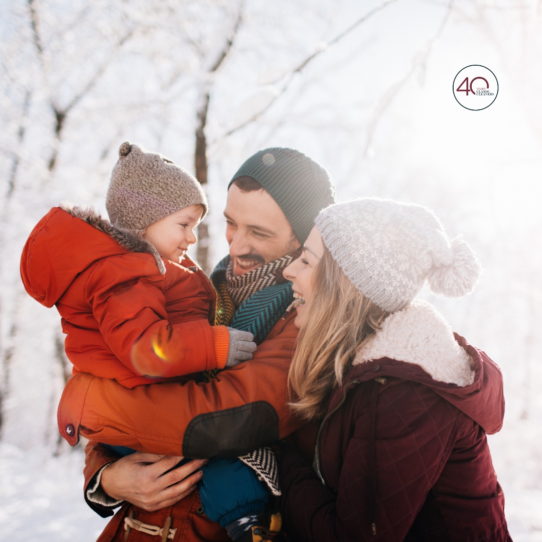 CleanCrispImage's tweet image. Keep your whole family cozy and fresh this winter! ❄️ Classic Cleaners ensures your winter gear stays clean, warm, and ready for every snowy adventure. #FamilyFresh #WinterReady #ClassicCleaners #StayCozy