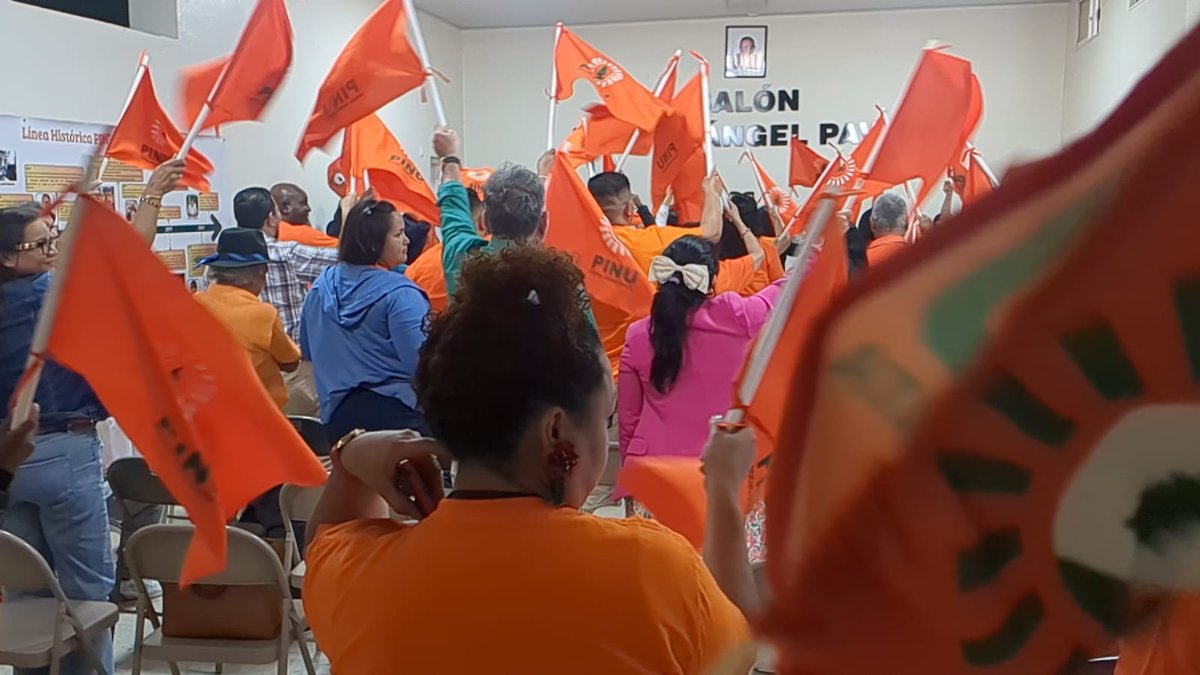 En este momento se realiza nuestra Asamblea Nacional Extraordinaria en la sede del PINU-SD. Se elegirá el candidato Presidencial.