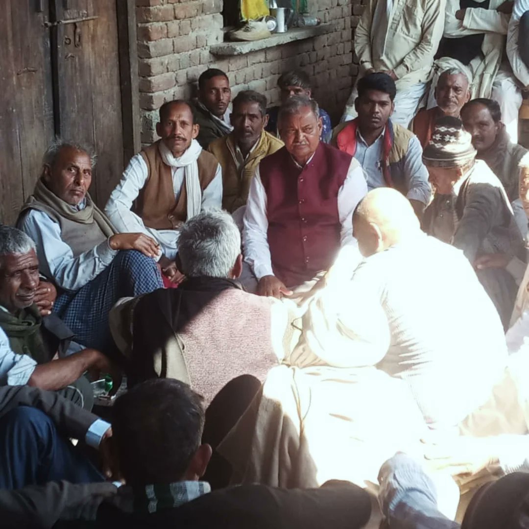 Amarsinghydvmla's tweet image. शीतलवाड़ा में बघेल समाज के स्वा•राजेंद्र सिंह बघेल की हत्या में हुई मृत्यु पर श्रद्धांजलि दी एवं शोक संवेदना प्रकट करने पहुचे और परिवार को न्याय दिलाने का आश्वासन दीया |
@BhimArmyChief @hathraspolice