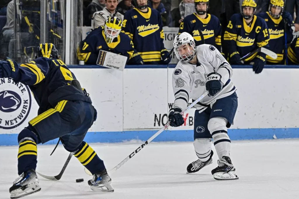 psusportsnow's tweet photo. Penn State men’s Ice Hockey is as hot as anybody right now! 🔥

Since January 11th they are 7-1 with wins over: 
#1 Mich St 
#8 Ohio St (2) 
#12 Michigan 
#19 Wisconsin 

Aidan Fink has led the offense with 20 goals and 19 assists

#PennState #WeAre #IceHockey #BIG #SuperBowlLIX https://t.co/xw5bQNkKi6
