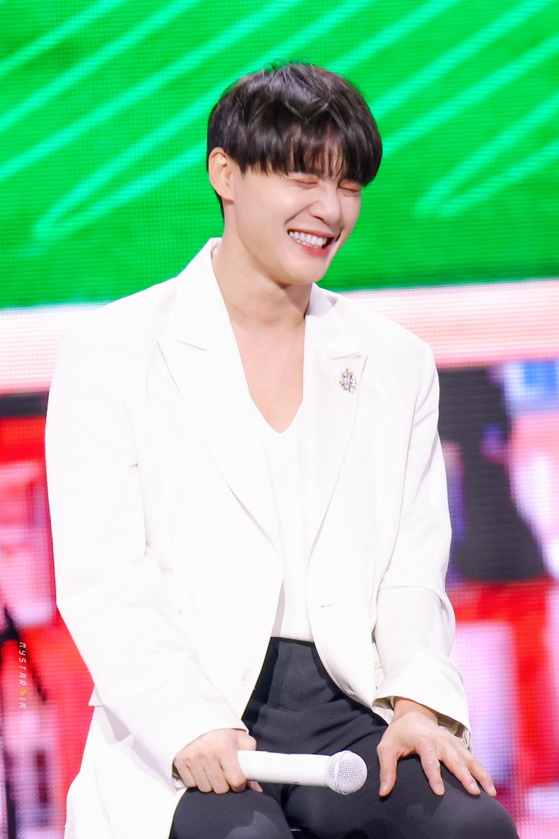 250208 김준수 뮤지컬 데뷔 15주년 팬미팅
KIM JUN SU Vιllαɢe 15
#김준수 #XIA #시아준수
오늘도 이모티콘 웃음 >_<

🔗blog.kakaocdn.net/dn/K4RoL/btsMc…
🔗blog.kakaocdn.net/dn/cXWBuj/btsM…

🔗blog.kakaocdn.net/dn/bu7PqG/btsM…
🔗blog.kakaocdn.net/dn/RKfsd/btsMb…