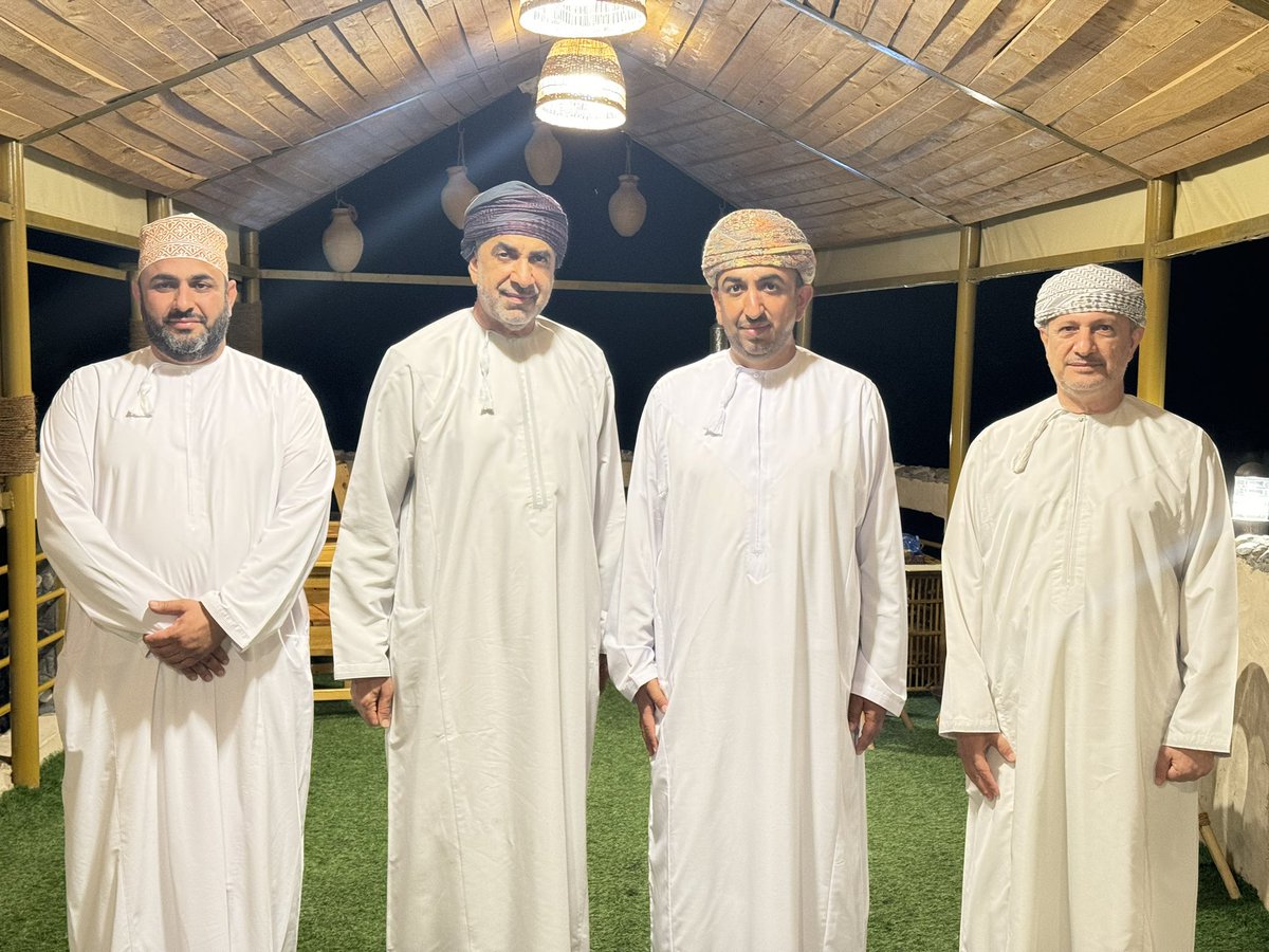 تشرفنا بزيارة كريمة من معالي الدكتور حمد العوفي
 رئيس المكتب الخاص ومعالي سلطان الحبسي
 وزير المالية
 إلى #بيت_فنجاء_التراثي وإلى #بيت_فنجاء_كافيه والممشى والنزل الذي يقع بداخله واطلاعهم على المشروع السياحي المتكامل وخططنا السياحية القادمة.

حيث تأتي هذه الزيارات المقدرة ضمن