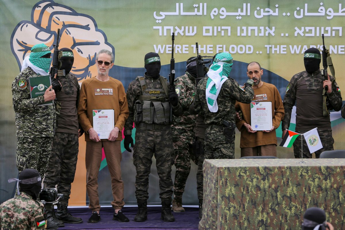 Le Parisien tweet media