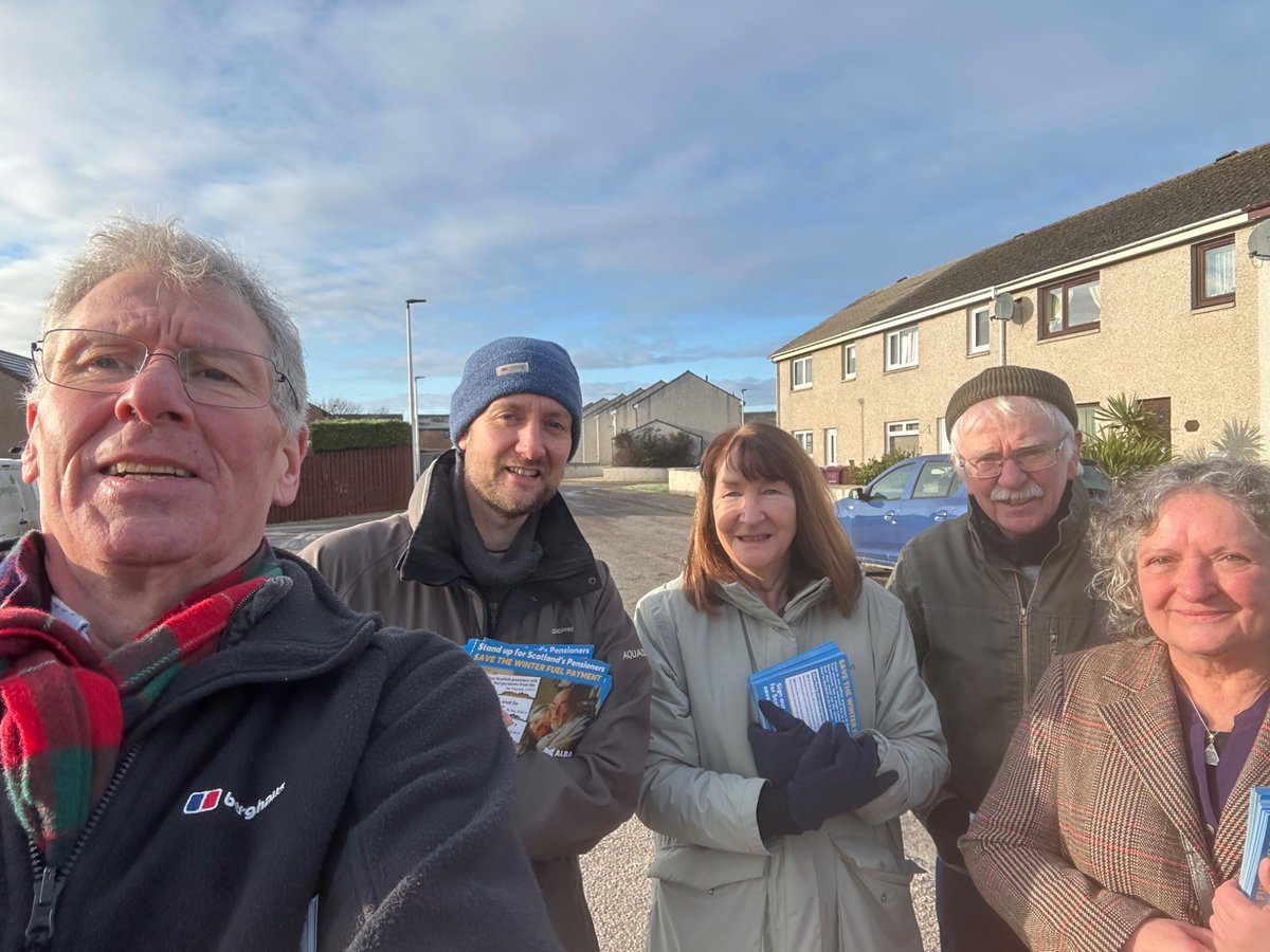 KennyMacAskill's tweet photo. Leaflet squad out in Elgin. A cold morning but apt for winter fuel leaflet. Energy rich country where folk can’t afford to heat their homes. Perverse. https://t.co/3t0ofsJaaZ
