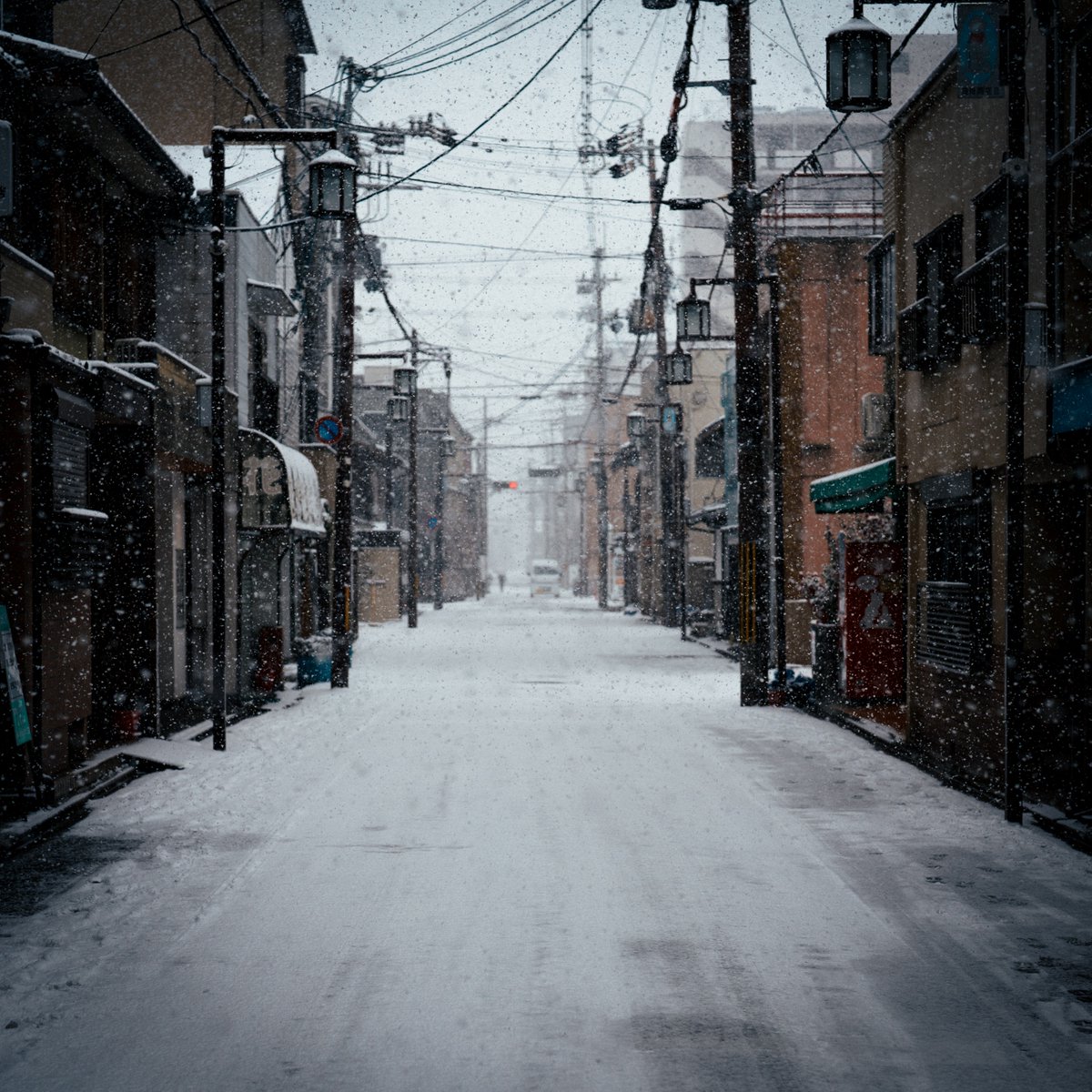 doraemon092112's tweet photo. 京都の雪化粧 https://t.co/mmIqod4Ote