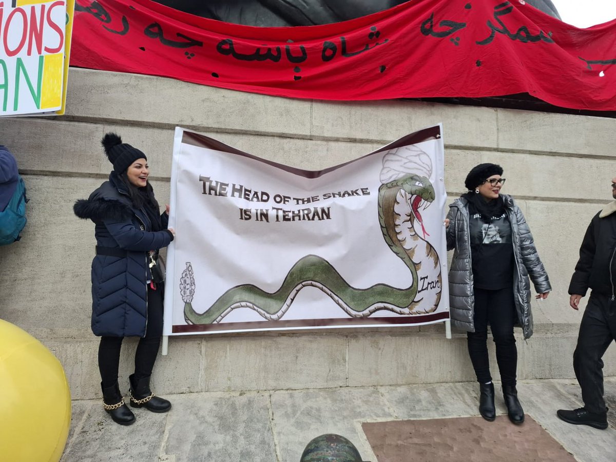 Verurteilung der Kriegstreiberei und der Einmischungen des iranischen Regimes in die Länder der Region.

Demonstration der Iraner in Paris
8. Februar 2025
#FreeIran2025
#NCRIAlternative