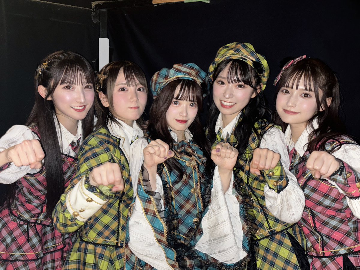 ayamin_112's tweet photo. 久しぶりに『家出の夜』ブンブンっ！！！🏍🍎🌈
#レッツゴー研究生公演 https://t.co/eq9vsXggIr