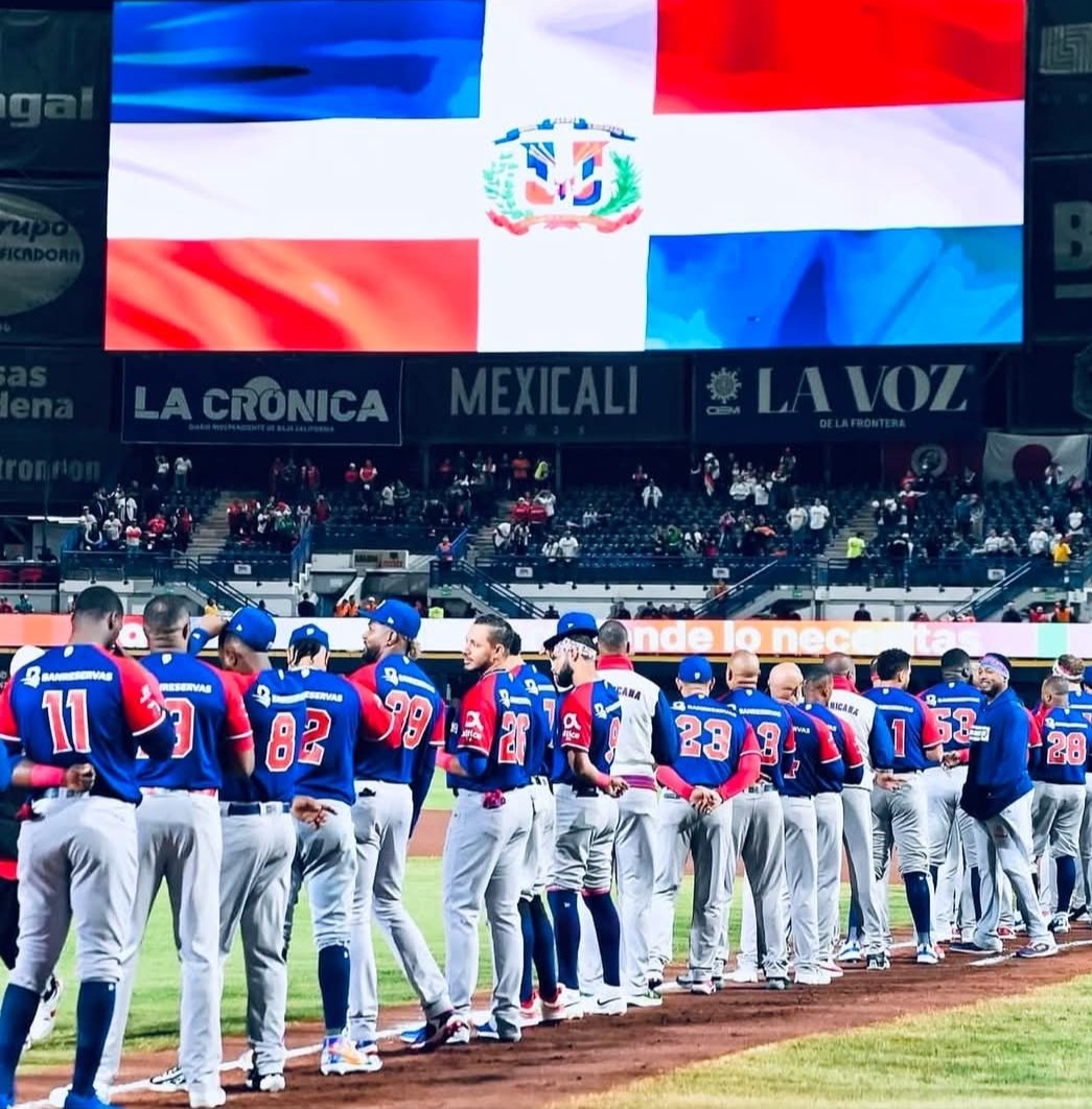 CARLOSFL's tweet photo. CON ESTA CORONA LLEGAMOS A LAS 23 OCASIONES QUE GANAMOS LA SERIE DEL CARIBE, !!!Viva la REPÚBLICA DOMINICANA!!! https://t.co/pcD9w9Kk9Q