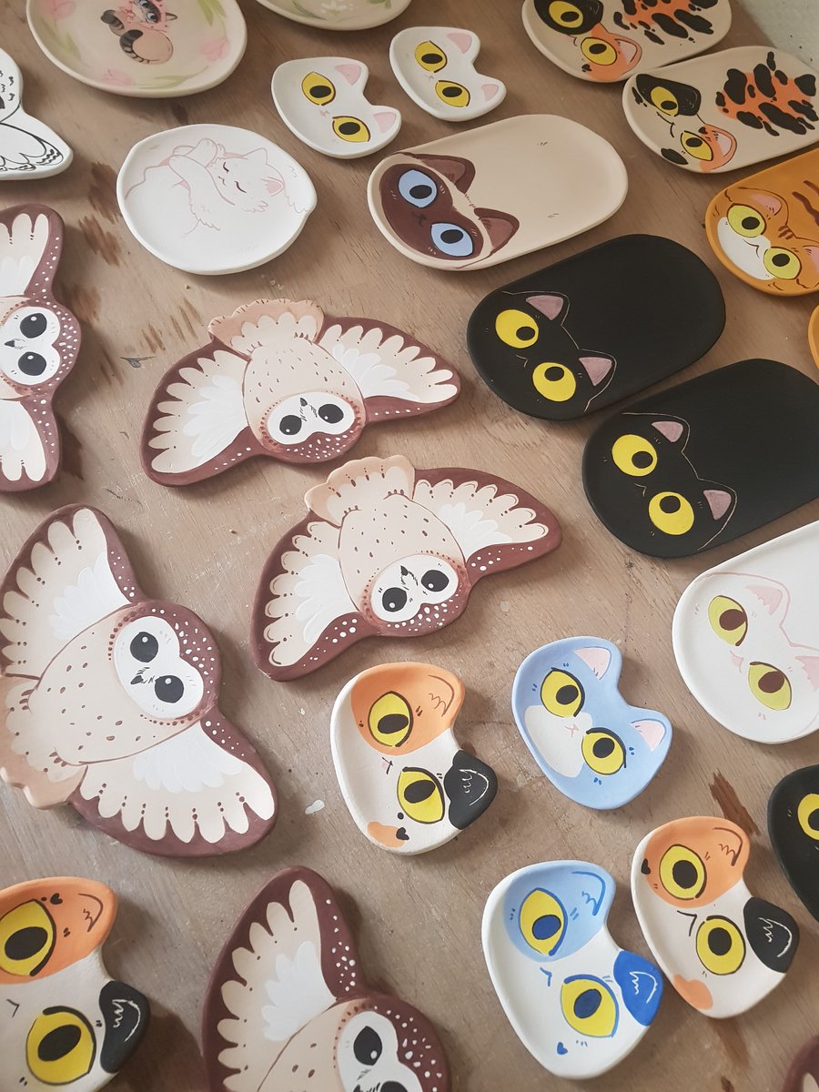 glazing these today!! shop update in two weeks!! hopefully I'll be able to squeeze another kiln load with some more babushcats, barred owls, maybe some buns and foxes