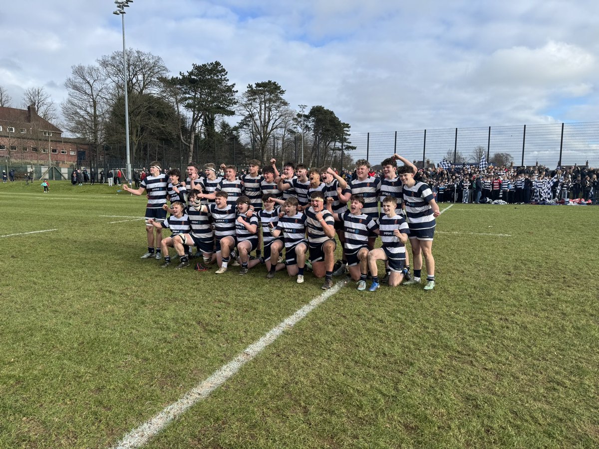 wallacesport's tweet photo. Schools’ Cup Quarter Final Result

Wallace HS 21 RBAI 3

Tries

Ben Moore, Sam Warwick, James Gould 

Cons 

Josh Geddis x3 https://t.co/fpgHAqVYY3