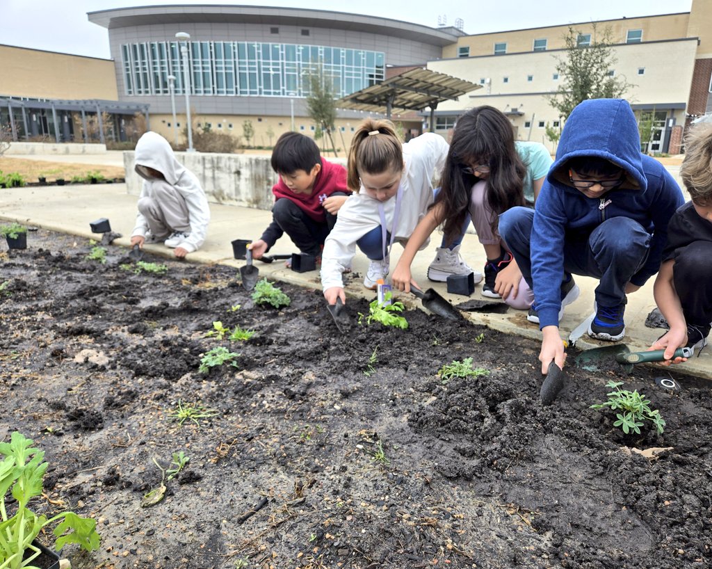 Ms. Smith - Math/Science tweet media