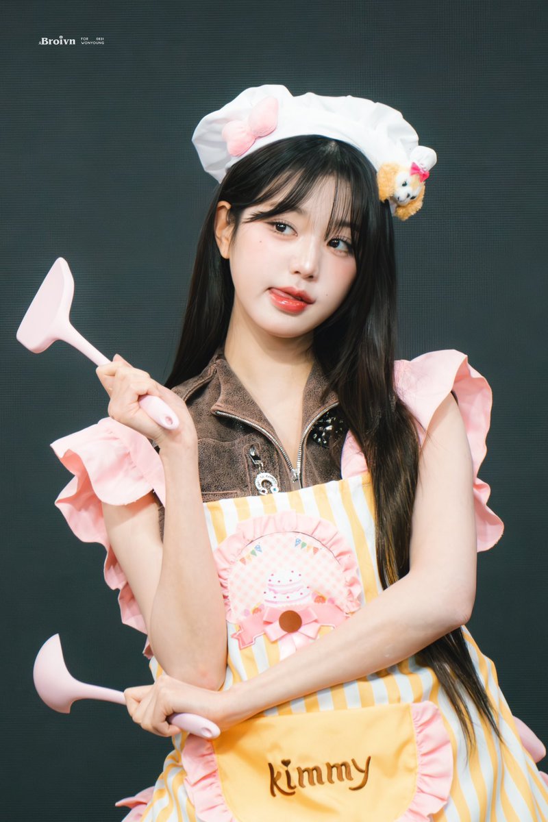 ivesequence's tweet photo. 나만의 파티셰🤭💕 https://t.co/4hUe2K6Mpi