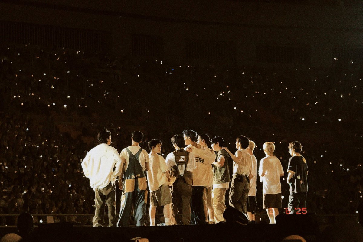 mingkde's tweet image. kalian sayang banget gasi sama seventeen ? 🥹🫂