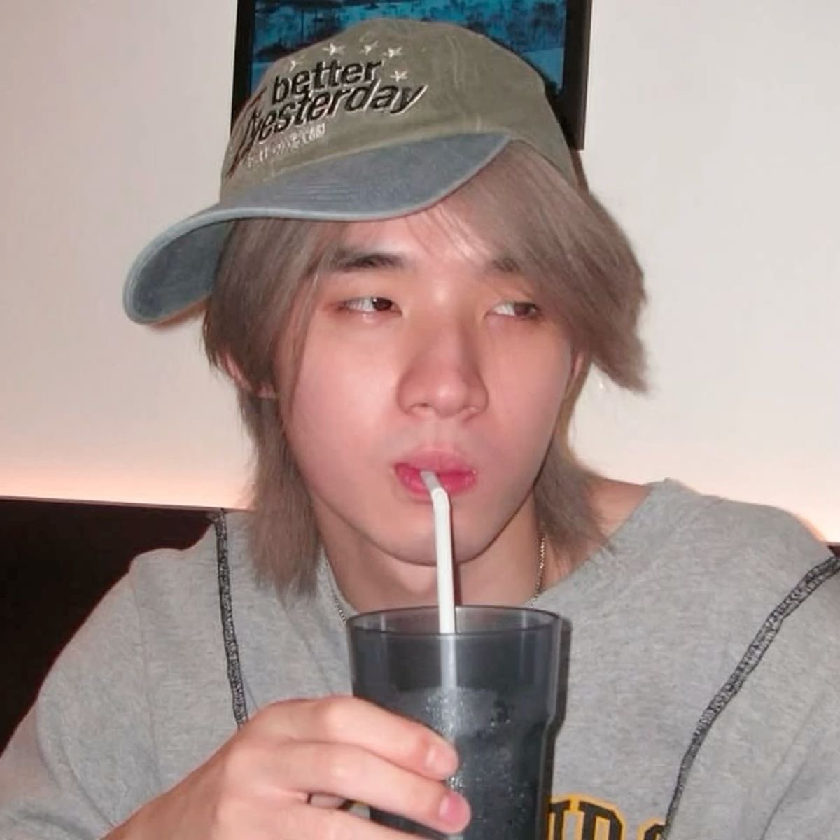รูปแรกกคืออันนิ ชอบมากก55555