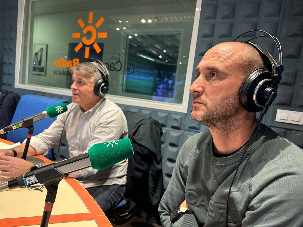 La Gran Jugada (@lagranjugadacsr) on Twitter photo 🗣️ Hoy nos acompañan en el estudio Dani Martín Alexandre y <a href="/pedromorilla/">Pedro Morilla Pineda</a> para analizar el #CeltaRealBetis
#LaLigaEASports
📻 <a href="/CanalSurRadio/">Canal Sur Radio</a>
🌐 csur.red/Iytf50UWbMW
📱 App 🗣️ Hoy nos acompañan en el estudio Dani Martín Alexandre y <a href="/pedromorilla/">Pedro Morilla Pineda</a> para analizar el #CeltaRealBetis
#LaLigaEASports
📻 <a href="/CanalSurRadio/">Canal Sur Radio</a>
🌐 csur.red/Iytf50UWbMW
📱 App