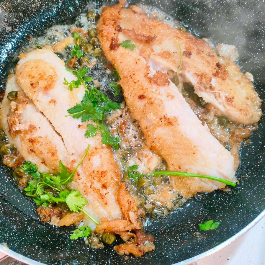 2013Georgiadis's tweet photo. Γλώσσα μενιέρ (Sole Meunière)
#sole #solefish #meuniere #solemeuniere https://t.co/Db1m4UCPhV
