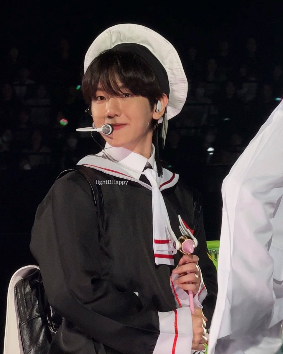 cbwfiles's tweet photo. baekhyun is so pretty https://t.co/didZzuHZT1