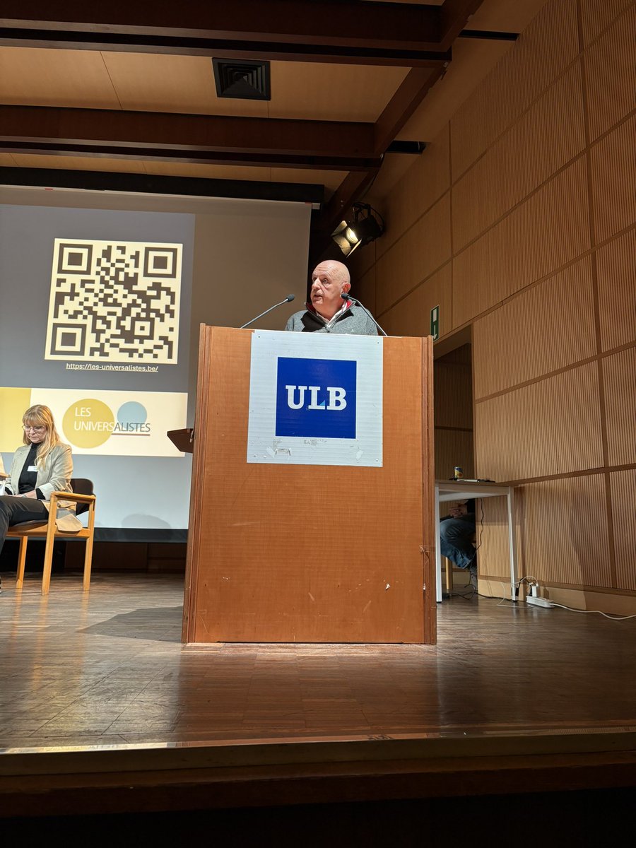 Paroles de profs! Des enseignants et enseignantes brisent le silence et libèrent la parole sur l’école face aux menaces identitaires, communautaristes et religieuses.<a href="/JeanClaudeLaes/">Jean-Claude Laes</a> <a href="/valerieglatigny/">Valérie Glatigny</a> <a href="/G_Dallemagne/">Georges Dallemagne</a> <a href="/Juuyttendaele/">Julien Uyttendaele</a> <a href="/MarcUyttendael2/">Marc Uyttendaele</a> <a href="/NadiaGeerts/">Nadia Geerts</a> <a href="/JeanPie31094861/">Jean-Pierre Martin</a>