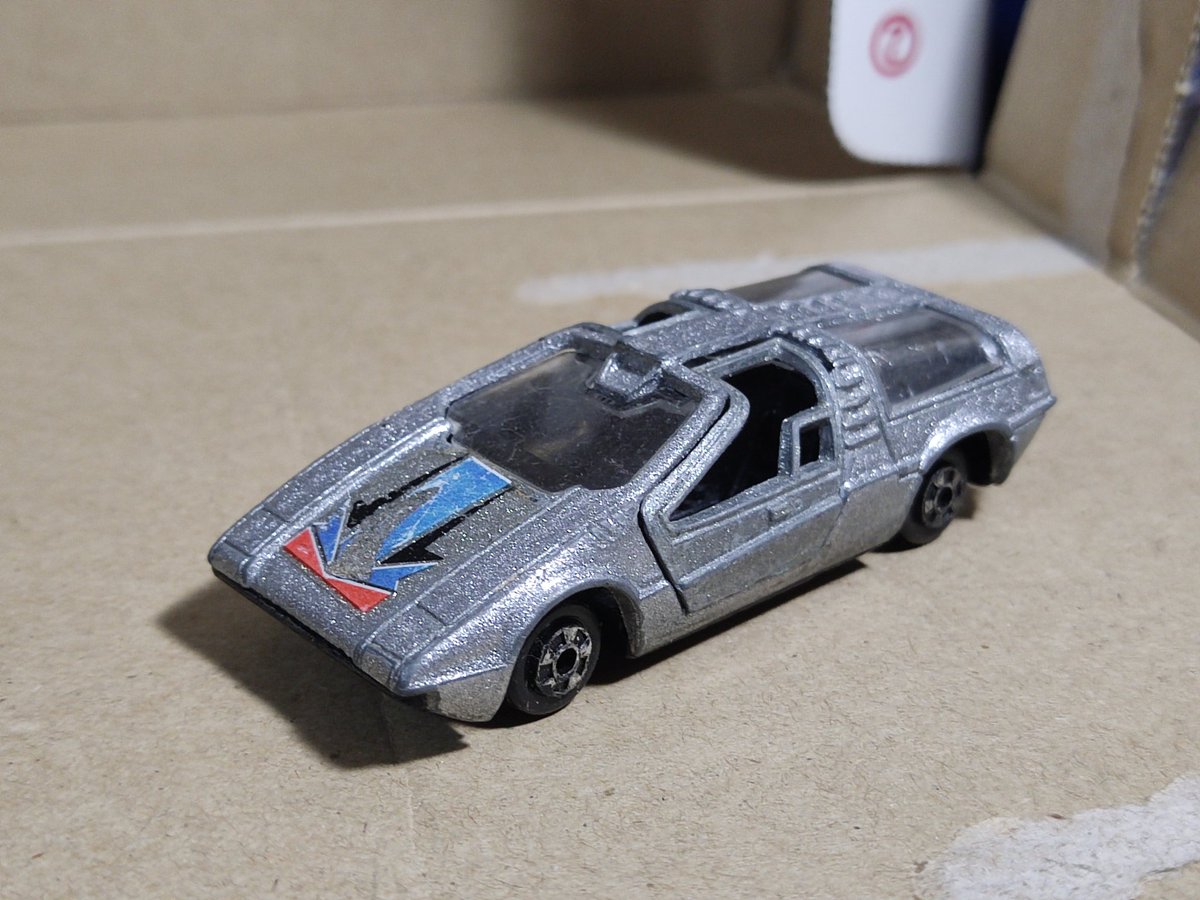 yatming808's tweet photo. メルカリにてかなり破格でフェイエのタピロを入手
チープミニカーなのにガルウイングの開閉ギミックがあるのが凄い
教えてくれたミニカー仲間に感謝🙂↕️
#VolkswagenPorscheTapiro
#FAIE https://t.co/CUjvmNo8x1