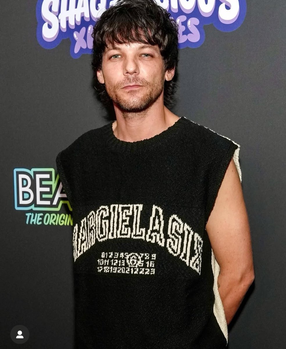 Louis Tomlinson at a Super Bowl pre-event hosted by Shaq.

via bun. news