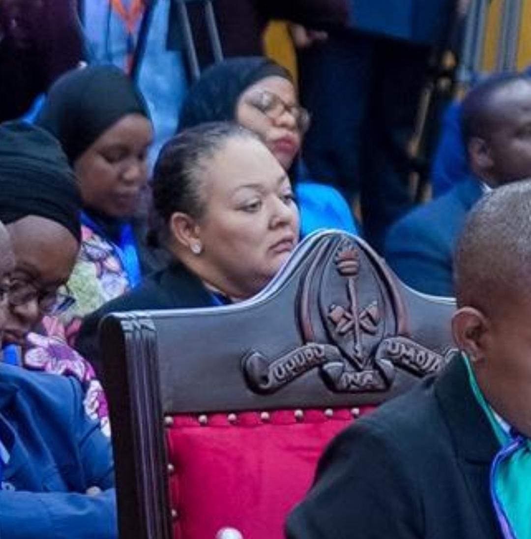 Enjeuxafricains's tweet photo. #RDC : La ministre d'État en charge des Affaires étrangères, Thérèse @kayikwambaT, n'est pas présente à #DarEsSalaam. Mais sa sœur est bien dans la délégation #congolaise. Katharina #Mbuyi #Wagner est conseillère principale du PR Félix #Tshisekedi au sein du collège diplomatique. https://t.co/IGXV6zhtvZ