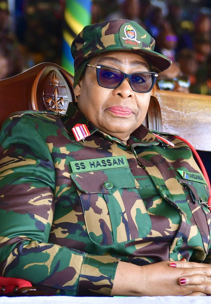 EricMaswi's tweet image. Mwenye picha kali ya Madam President Dkt Samia Suluhu Hassan kuzidi hii aiweke hapa.🤩🤩👇