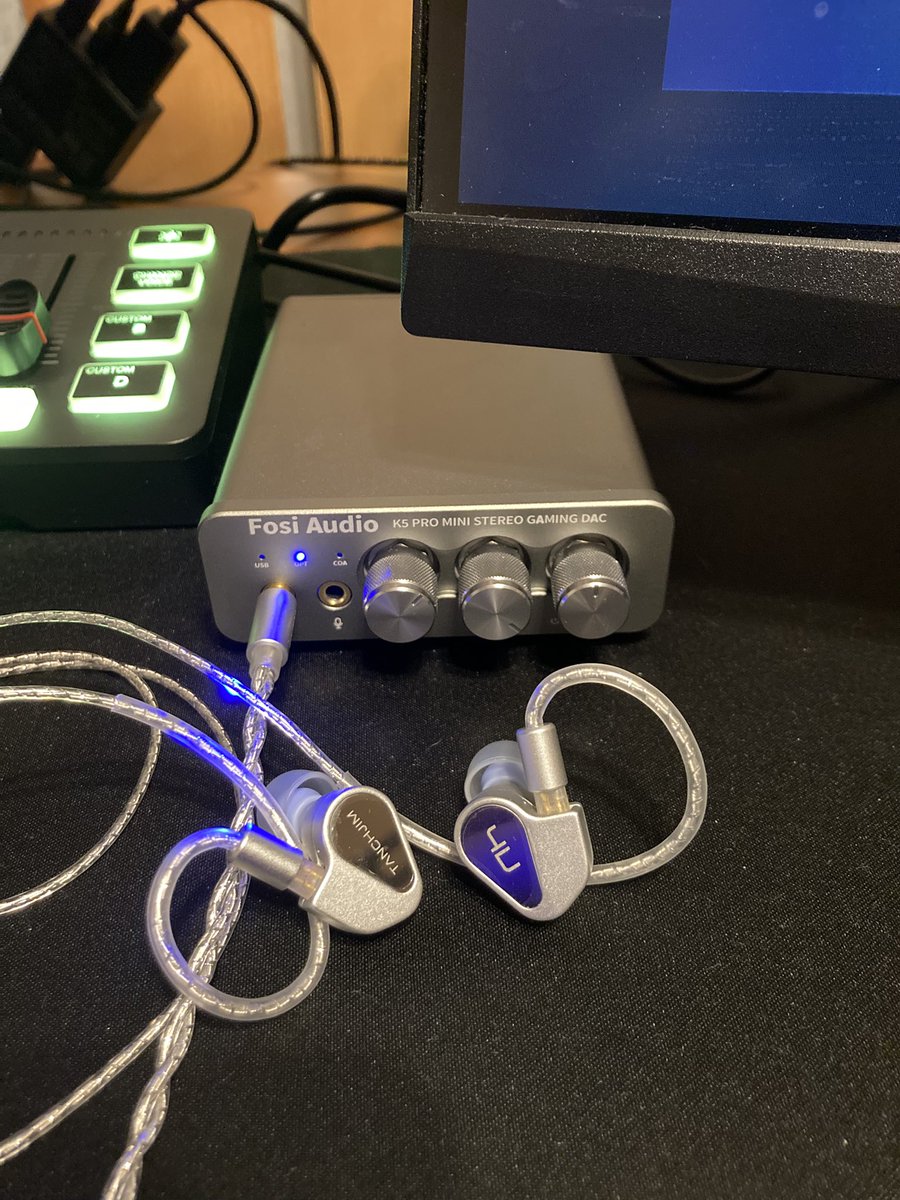 ChanSeTo1's tweet photo. お！これで十分やん。
おすすめだっぺよ〜
リケーブルしてみたいけどw
#HiFiGoTANCHJIM4U DMT-4Ultra 
#FosiAudioK5 PRO https://t.co/N4oFO3emHf