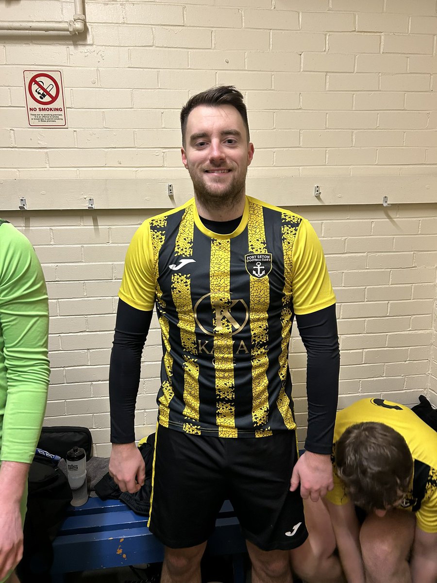 Port Seton FC (@portsetonfc) on Twitter photo Good result for the boys this morning. 4-0 final score! Goals from:
⚽️ Fairy
⚽️ <a href="/shaunbrown1997/">Shaun Brown</a>
⚽️ <a href="/azza0131/">azza</a>
⚽️ OG
A good team performance but our winger <a href="/SeanKraske1998/">Séan Kraske</a> takes MOTM this morning! Mon the Seton 💛🖤 Good result for the boys this morning. 4-0 final score! Goals from:
⚽️ Fairy
⚽️ <a href="/shaunbrown1997/">Shaun Brown</a>
⚽️ <a href="/azza0131/">azza</a>
⚽️ OG
A good team performance but our winger <a href="/SeanKraske1998/">Séan Kraske</a> takes MOTM this morning! Mon the Seton 💛🖤
