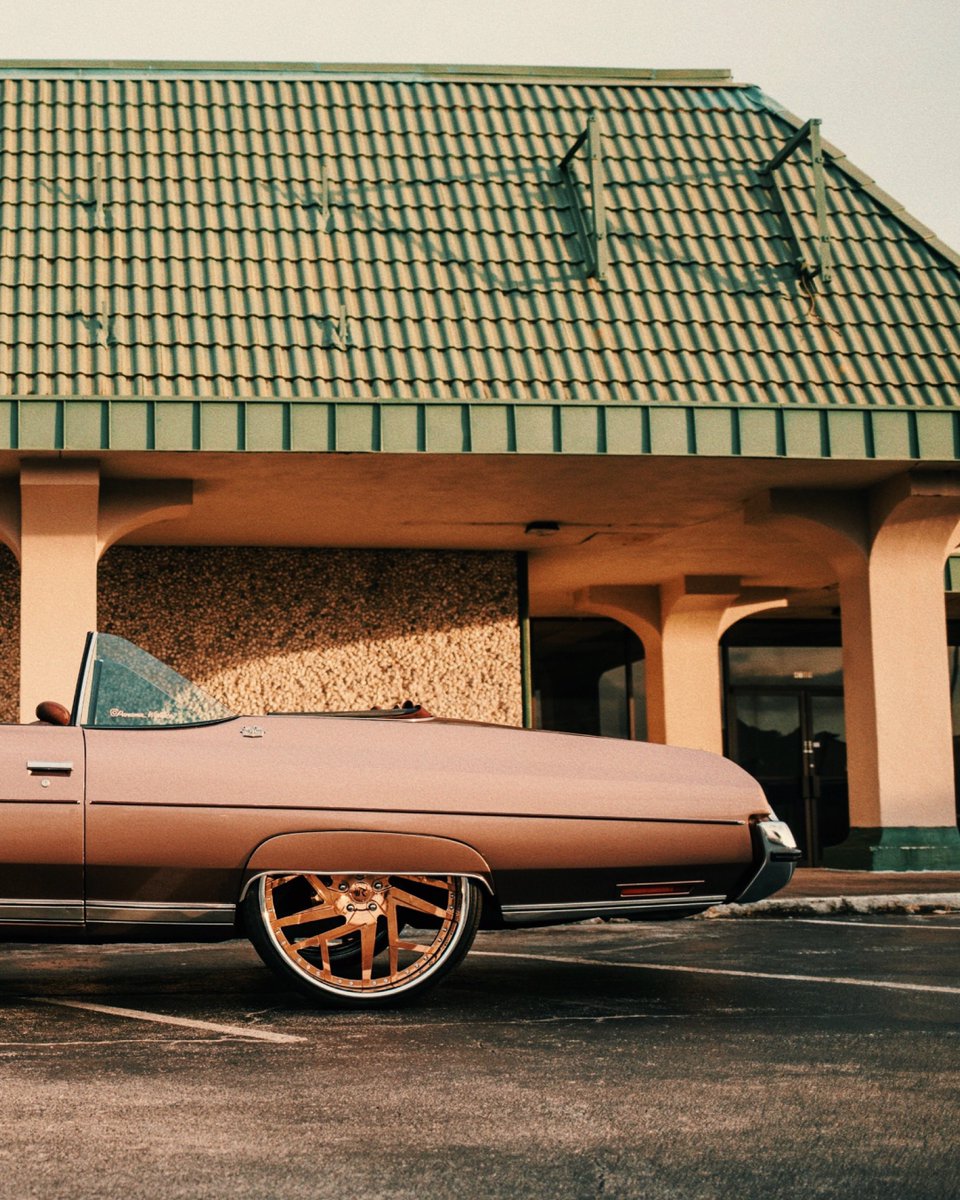 RICEYFLUSH's tweet photo. Roll it https://t.co/1H2uwxuW73